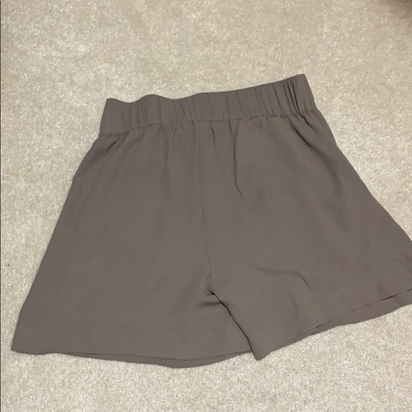 BCBGMaxazria Shorts - Picture 4 of 5